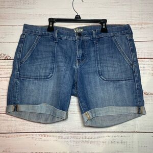 The Diva old navy blue jean shorts